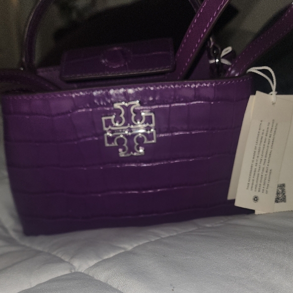 Tory Burch Purple Croc-Embossed Shoulder Bag - Picture 5 of 5